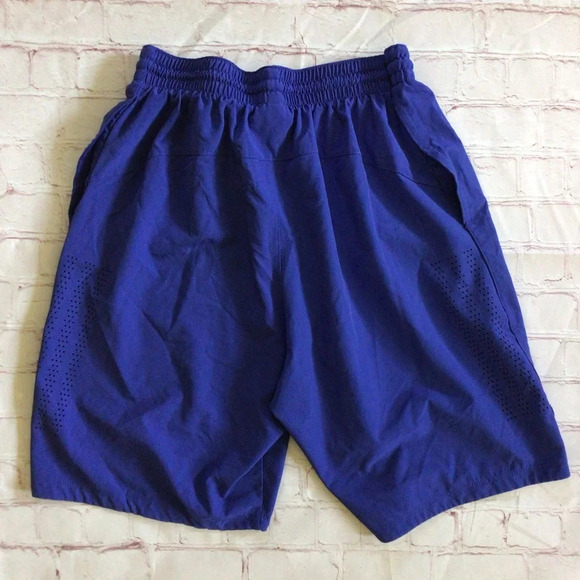 Adidas Athletic Shorts with Pockets - Size Medium - Picture 4 of 8